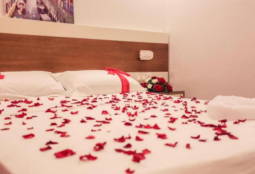 标准间, Makarim Tetouan