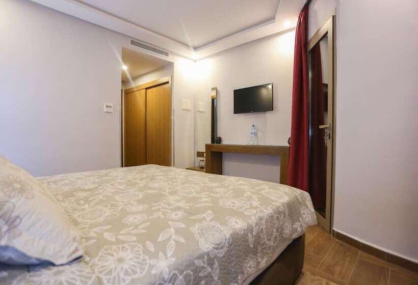 标准单人间, Makarim Tetouan