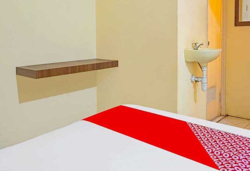 غرفة ديلوكس, Semampir Residence By Oyo Rooms