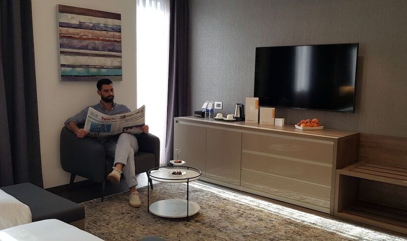 اتاق لوکس, Swissbelboutique Bneid Algar Kuwait