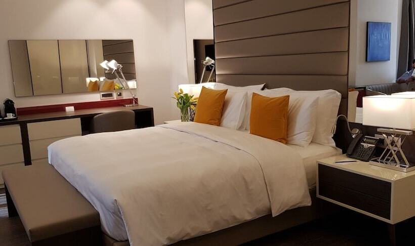 سوییت جونیور, Swissbelboutique Bneid Algar Kuwait