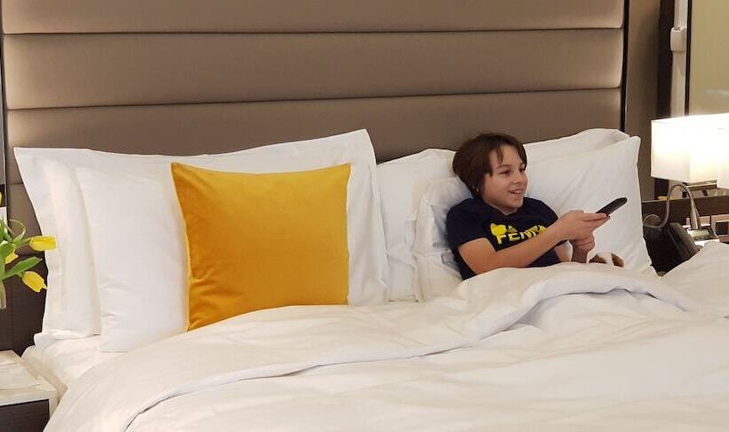 سوئیت پریمیوم, Swissbelboutique Bneid Algar Kuwait