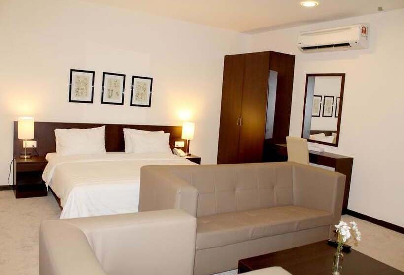 סוויטה אקזקיוטיב, The View