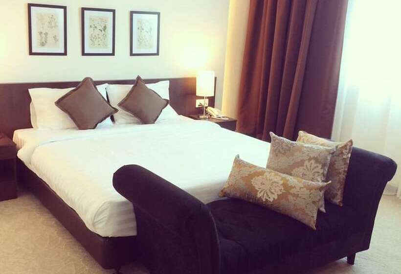 סוויטה אקזקיוטיב, The View