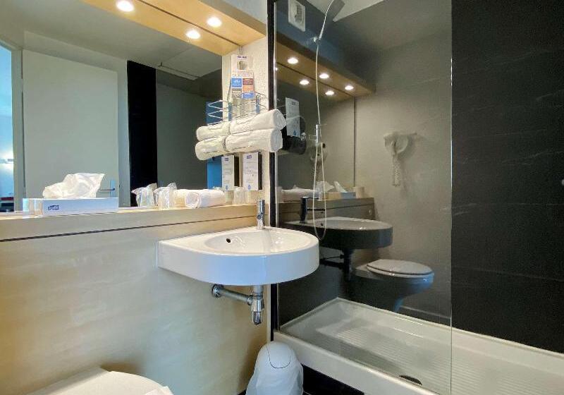 חדר דלוקס, The View