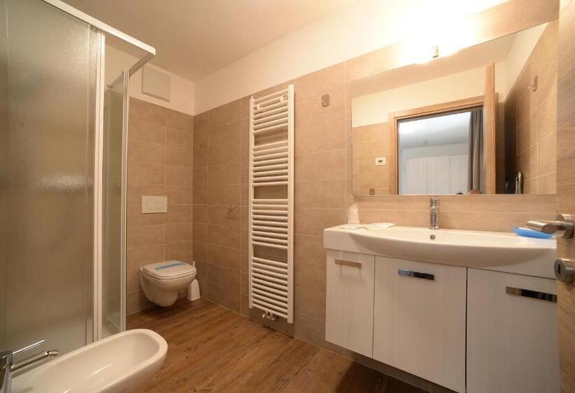 דירת שני חדרים, La Casa Al Noce