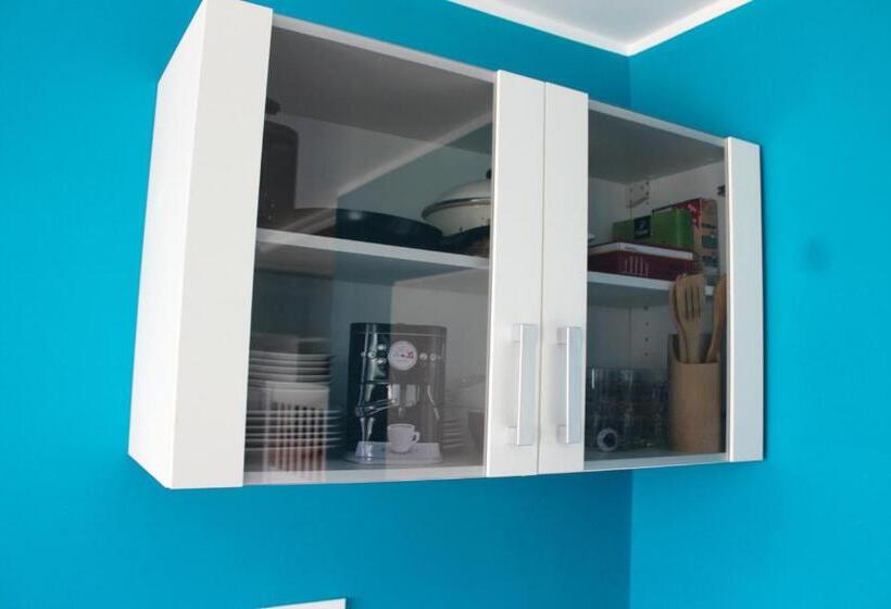 סטודיו דלוקס, Skyhostel Friedrichshafen