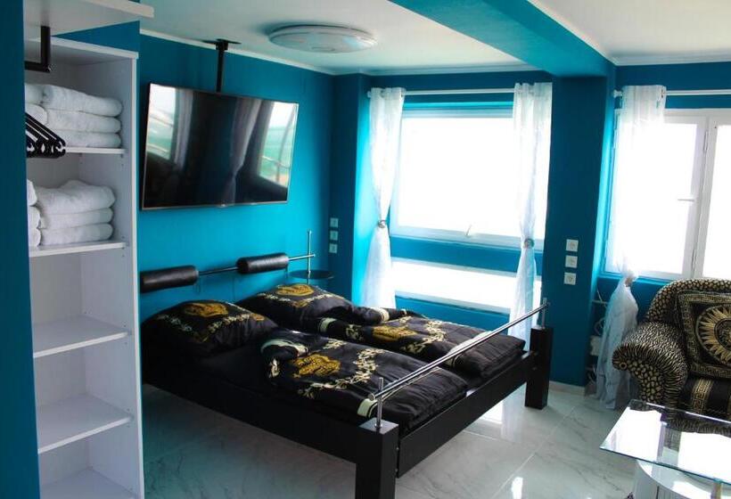 סטודיו דלוקס, Skyhostel Friedrichshafen