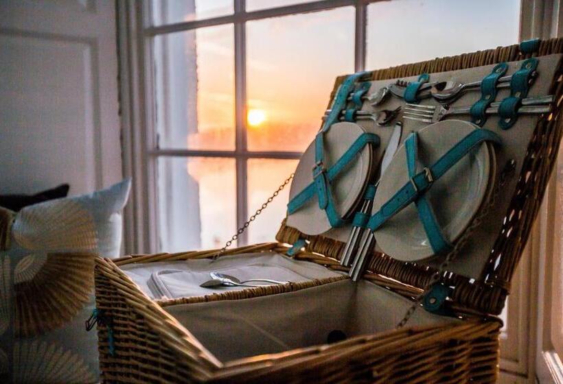 Номер Deluxe Вид на Море, Barrow Lodge