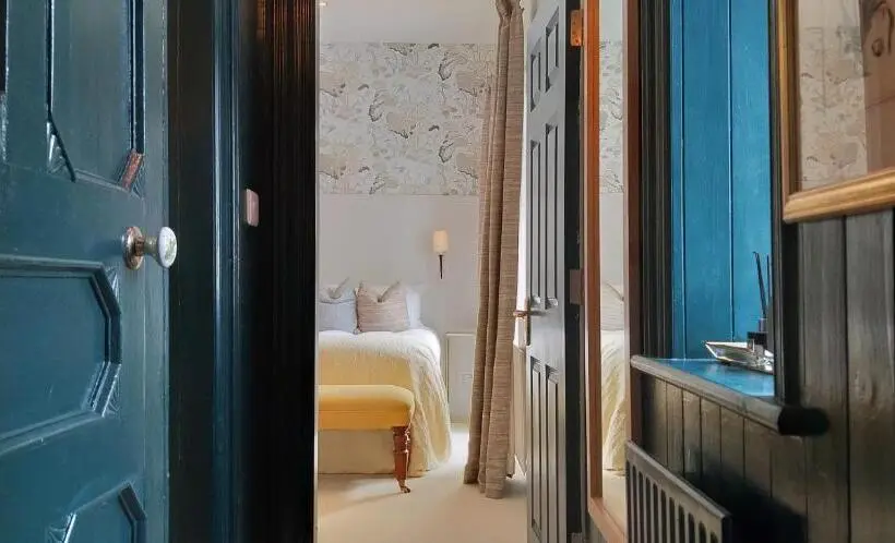ベーシックルーム, Barrow Lodge