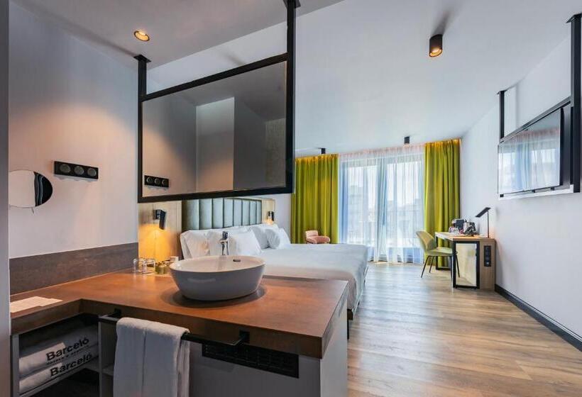 带观景的豪华间, Barcelo Budapest