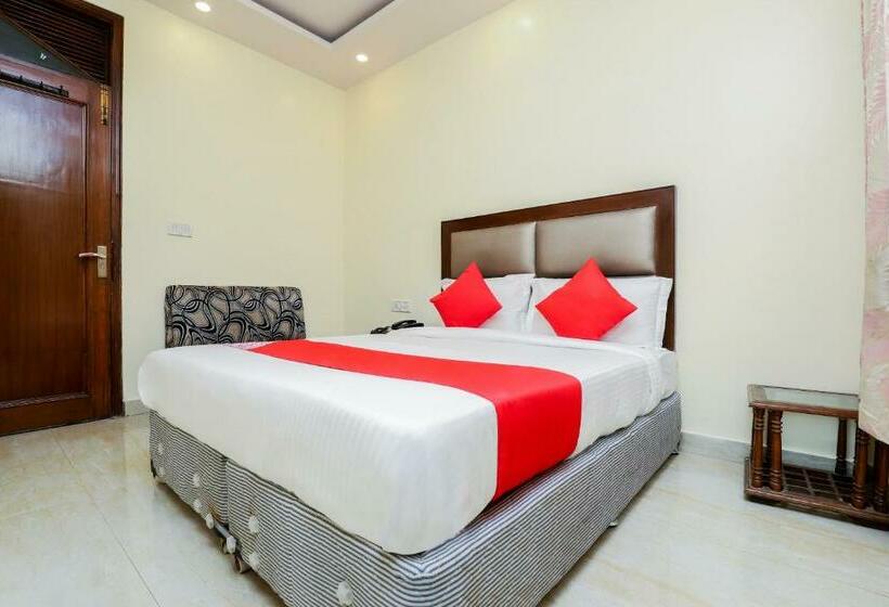 トリプルクラシックルーム, O Delhi Empire