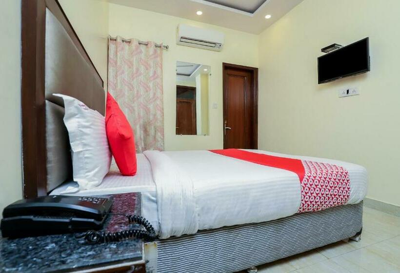 トリプルクラシックルーム, O Delhi Empire