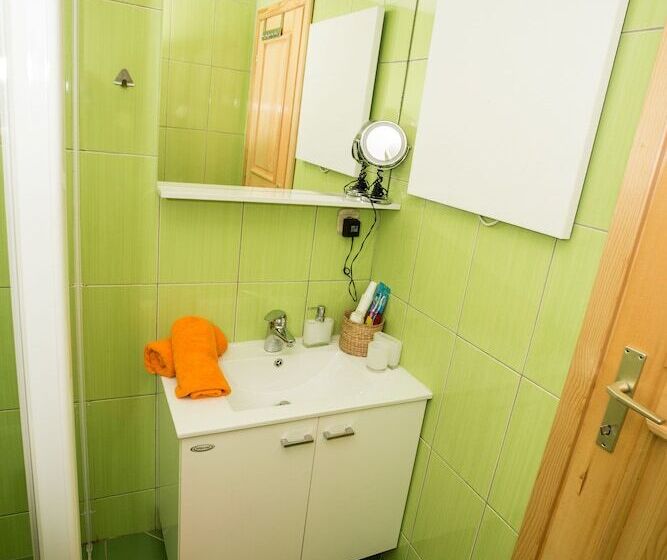 کلبه ییلاقی دلوکس یک خوابه, Korošec Apartments And Wellness Centre