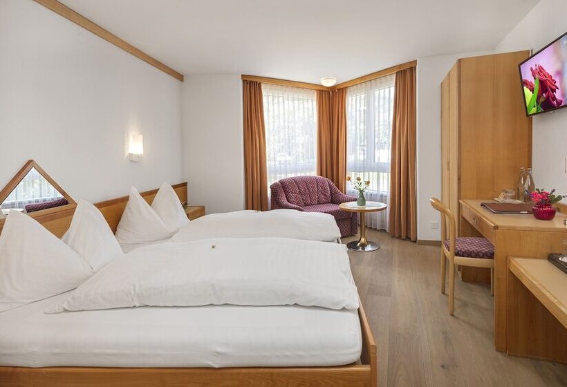 חדר סטנדרט, Alex