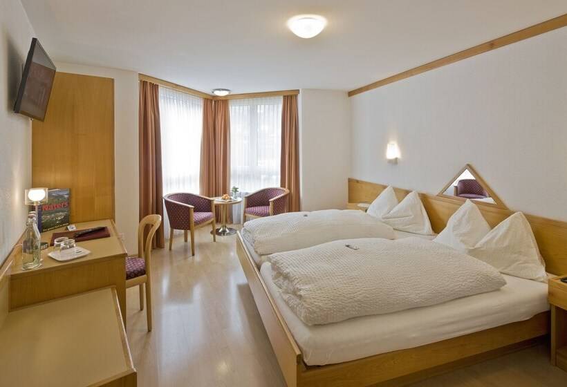 חדר סטנדרט, Alex