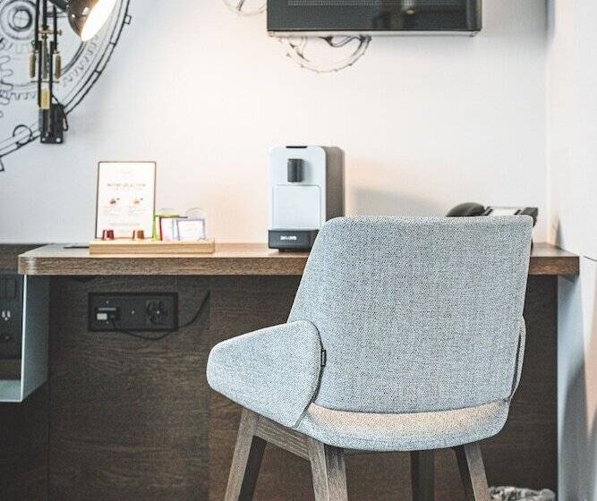 سوییت جونیور, Bernina Geneva