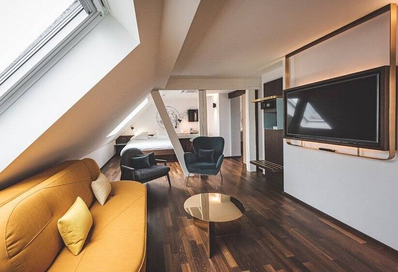 سوییت جونیور, Bernina Geneva