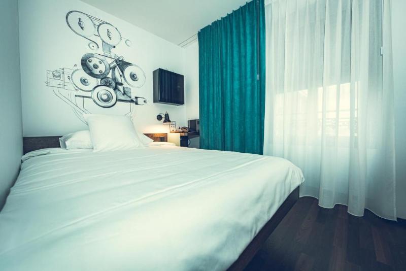 اتاق استاندارد یک نفره, Bernina Geneva