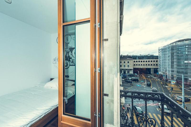 اتاق استاندارد یک نفره, Bernina Geneva