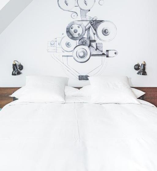 اتاق استاندارد با تخت بزرگ, Bernina Geneva