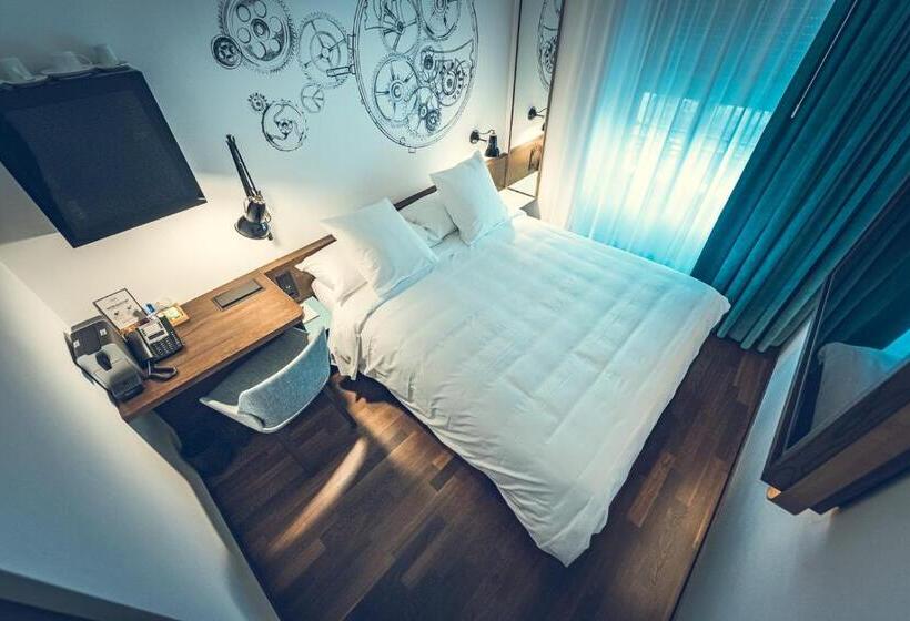 اتاق استاندارد با تخت بزرگ, Bernina Geneva