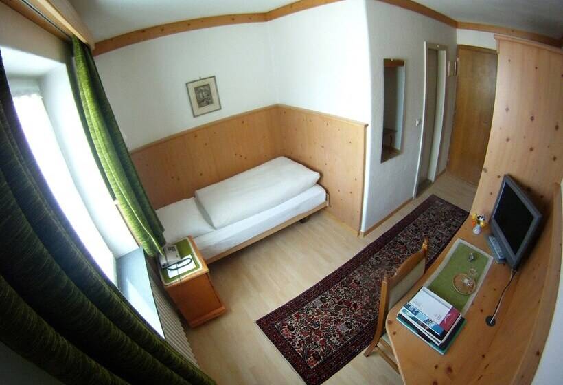 이코노미 싱글 룸, Bären