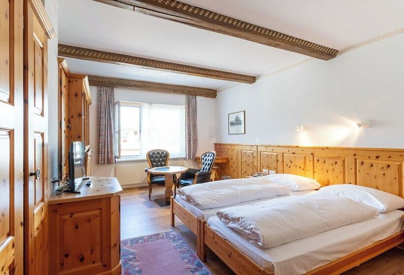 이코노미 룸, Bären