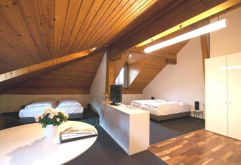 古典房间, Chur.ch