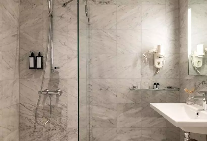 اتاق خانوادگی, Elite Stora Hotellet örebro
