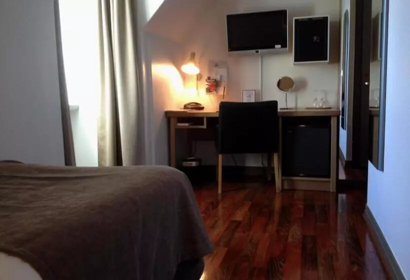 Economy Yhden Hengen Huone, Grand Hotel Falkenberg
