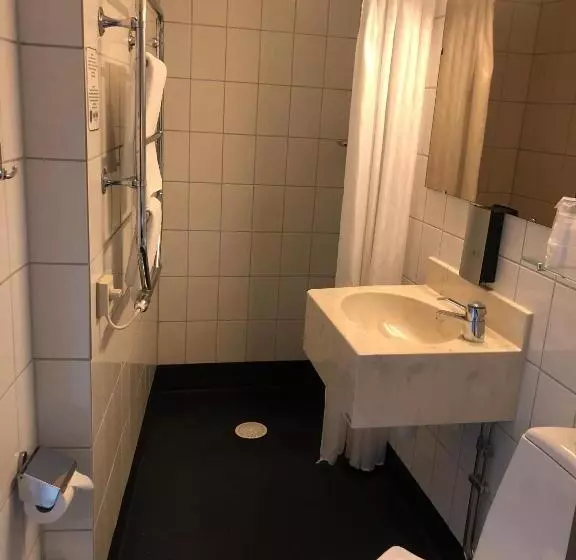 Economy-huone, Grand Hotel Falkenberg