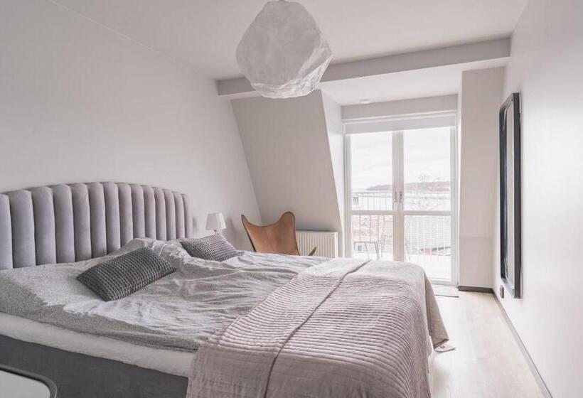 Huoneisto 2 Makuuhuonetta, L Hanöhus Hällevik