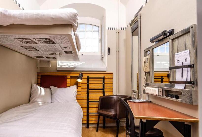 غرفة إقتصادية, Långholmen Hotell