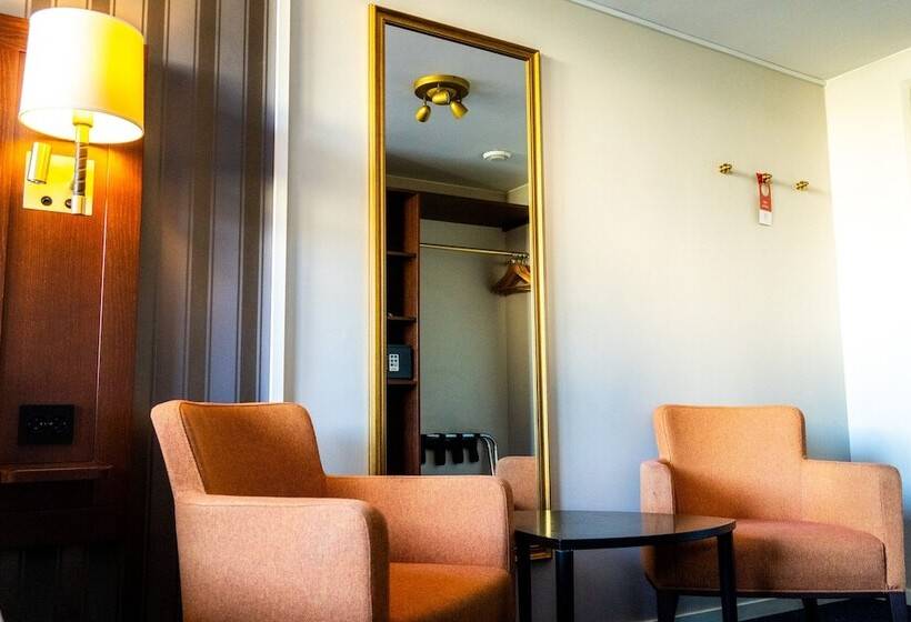 اتاق استاندارد سه نفره, Vänerport Stadshotell I Mariestad