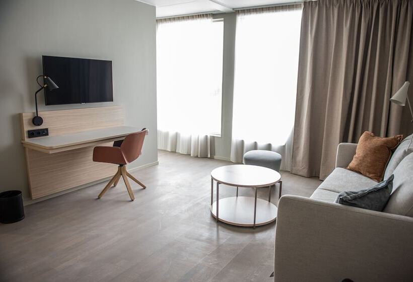 جناح, Quality Hotel Arlanda Xpo