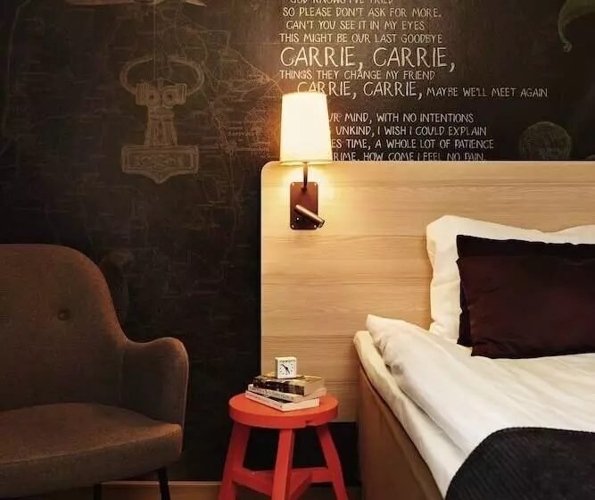 اتاق استاندارد, Scandic Backadal