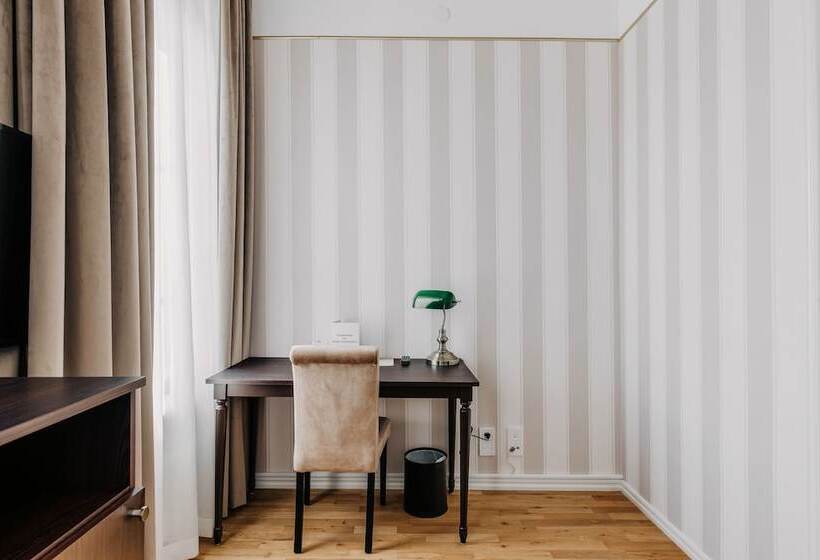 اتاق استاندارد یک نفره, Skara Stadshotell