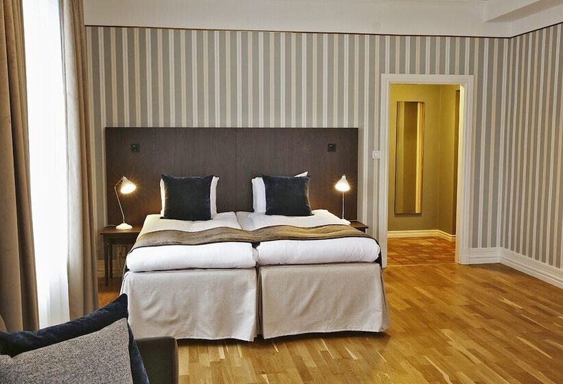 Четырехместный Номер Стандарт, Skara Stadshotell