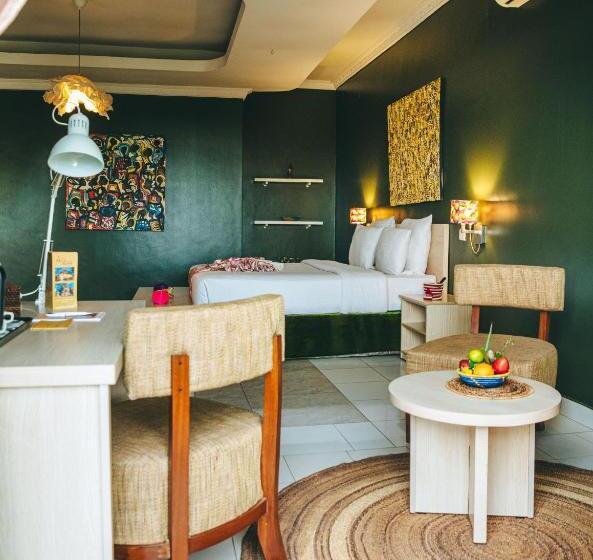 سوئیت با بالکن, Amata N Ubuki Boutique Hotel Ltd