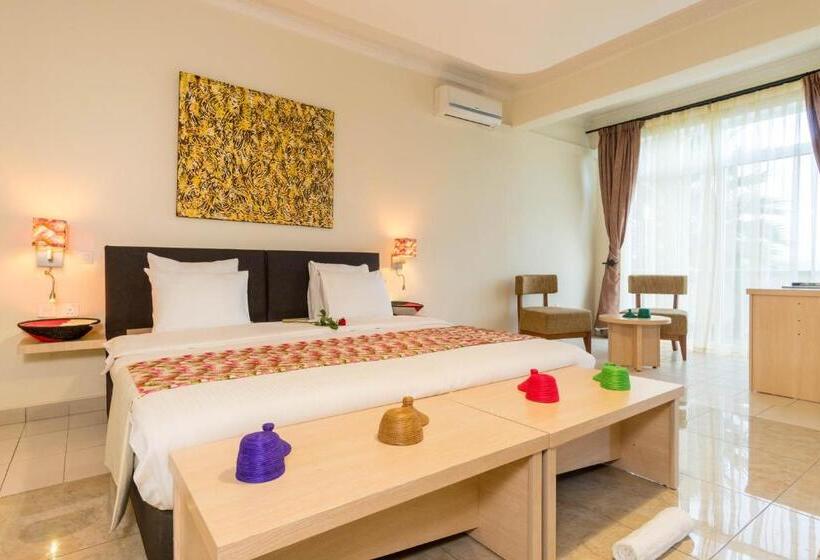 سوئیت با بالکن, Amata N Ubuki Boutique Hotel Ltd