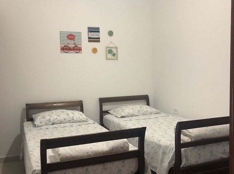 חדר משפחתי, Pousada Romã