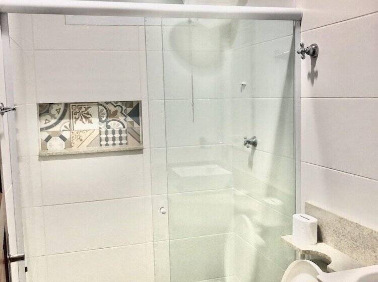 חדר משפחתי, Pousada Romã