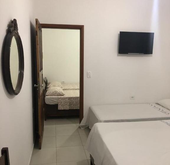 חדר משפחתי, Pousada Romã