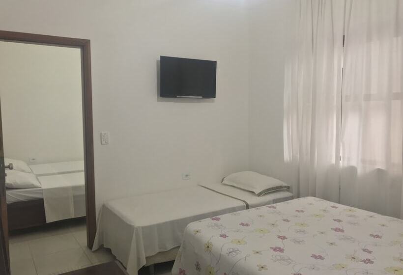 חדר משפחתי, Pousada Romã