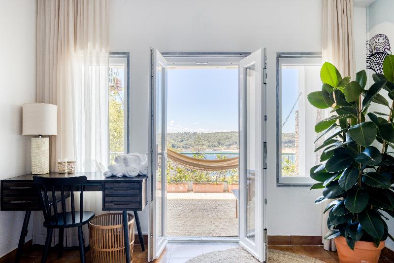 Номер Deluxe, Mute Hostel Milfontes