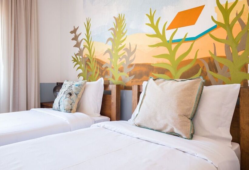 Номер Стандарт, Mute Hostel Milfontes