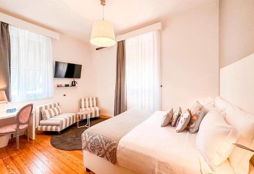 Superior Room with Terrace, Villa Anita