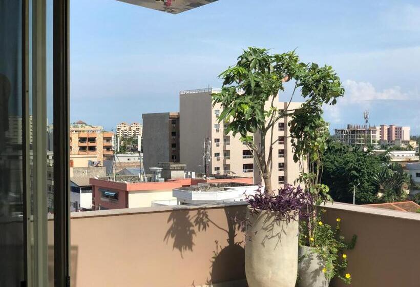 1 Bedroom Penthouse Apartment, Roots Hotel Apartments Abidjan