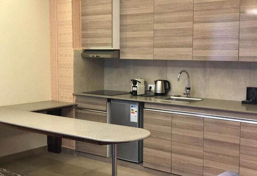 1 Bedroom Penthouse Apartment, Roots Hotel Apartments Abidjan